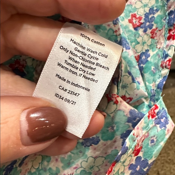 Talbot, modern classic shirt in Ditsy Floral with contrast flip cuff, size large - Picture 10 of 15